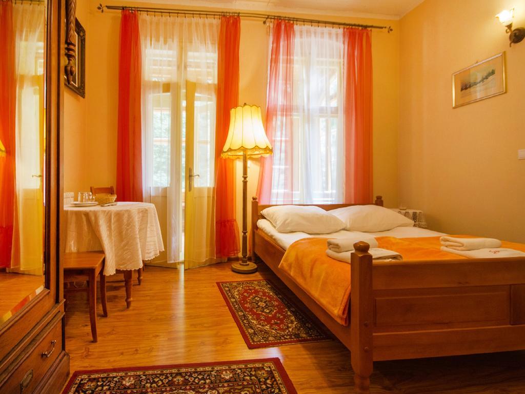Willa Jagniatkow Bed and Breakfast Εξωτερικό φωτογραφία